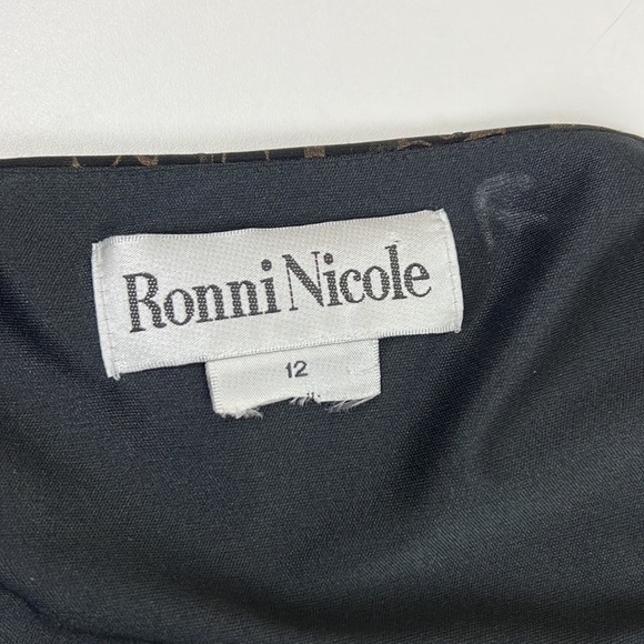 𝅺Ronni Nicole Brown Black Dress with Sparkles size 12 - Picture 5 of 9